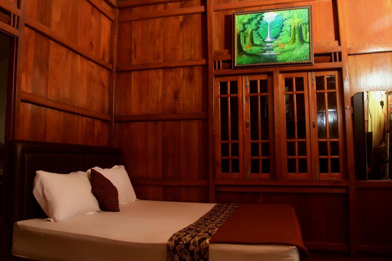 Bantal Guling Villa Lembang Exterior foto