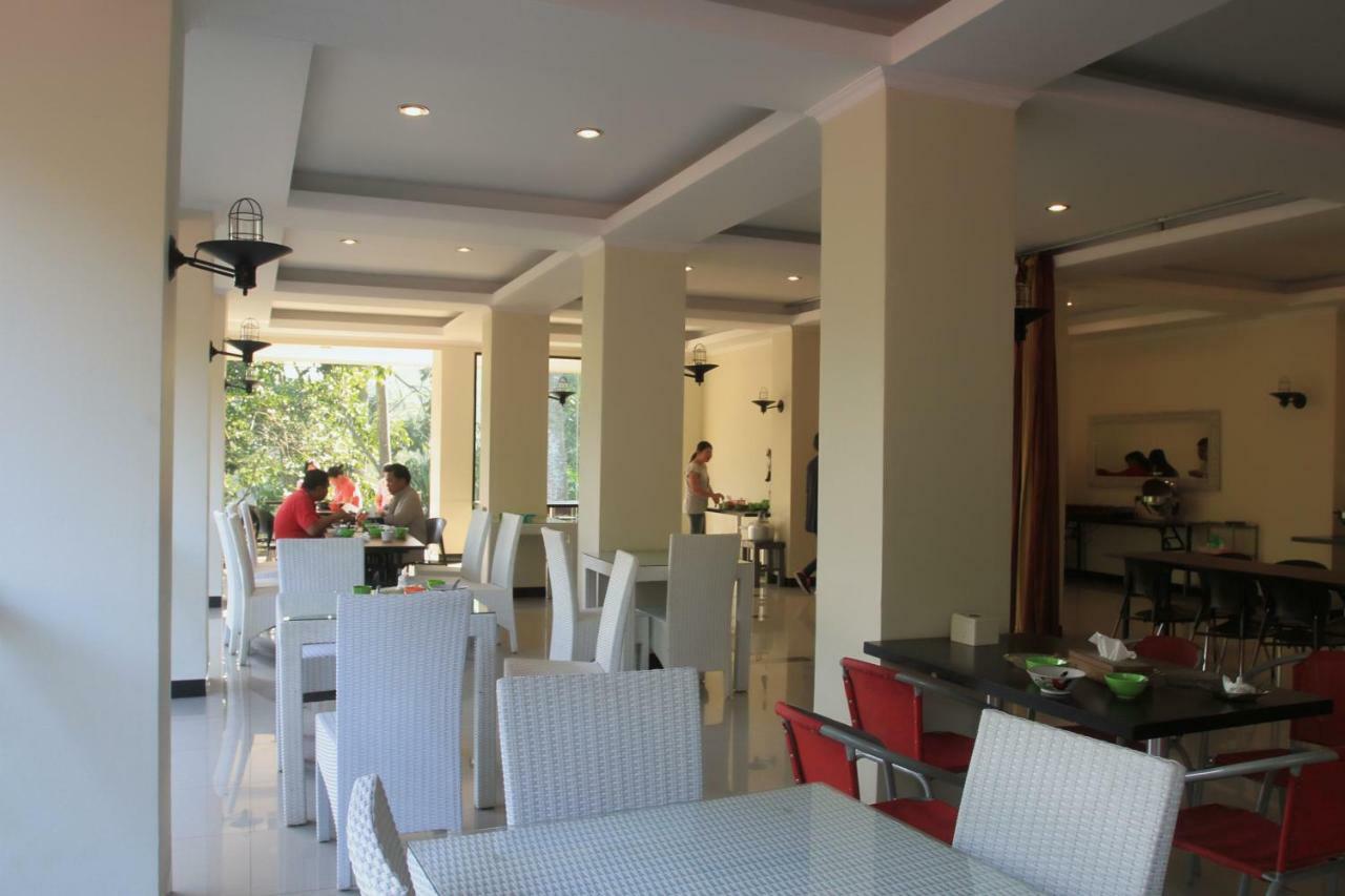 Bantal Guling Villa Lembang Exterior foto